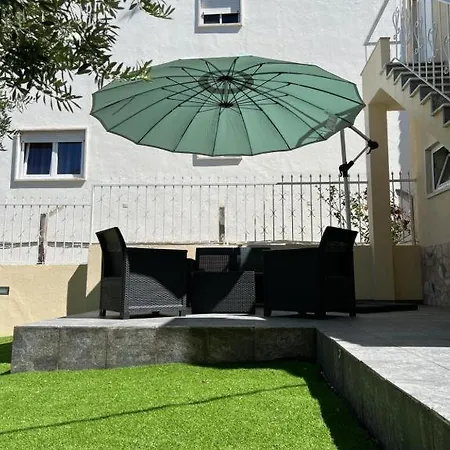 Cozy House Apartmán Charneca (Setubal)